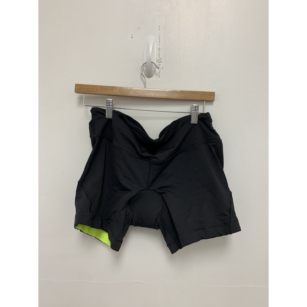 Lululemon Women’s Run Athletic Cycling Padded Booty Shorts- Size 12 Black
